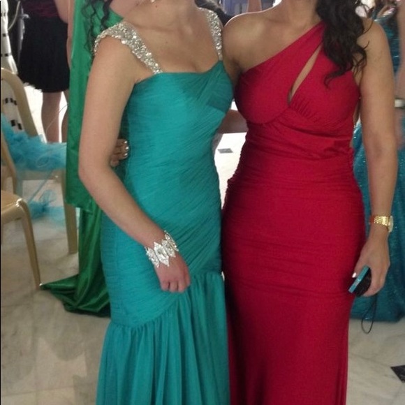 Evening gown - Picture 4 of 9